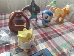 Çeşitli dönem oyuncakları toplu satış. (açıklamayı oku)