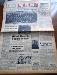 Ulus Gazetesi - 5 Mart 1950 - Hüseyin Cahit Yalçın Köşe Yazısı - Cumhurbaşkanı İsmet İnönü Malatya Heyetini Kabul Etti - Türkiye'de Çalışma Teşkilatı - Yüksek Seçim Kurulu Başkanı Münir Akyürek Oldu - Af Tasarısının Tam Metni - Hilmi Uran'ın Basına Demeci - Galatasaray Beykoz'a Mağlup Oldu - Türk İran Ordu Karmaları Maçı - Gazi Lisesi Basketbol Şampiyonu - Yabancı Gözü Yazan Falih Rıfkı Atay - Hemşire Nimet Yazan Azmiye Hami Güven Yazı Dizisi - Sovyetler Afrika'da Bir Komünist İmparatorluğu Kurmak Niyetindeymiş - İran Şahı Öğrencilerimizle Görüştü - Vali Fahrettin Kerim Gökay Heybeli Ve Büyükada'yı Ziyaret Etti - Charlie Chaplin'in (Şarlo) Aşkları Yazı Dizisi - Tiyatro Ve Roman Yazarı Kotzbue Nasıl Öldürülmüştü - Fred Astaire'in Kraliçesi - Uçan Gölgeler Yazan Server Bedi - Ege Ve Efe Sabunları - Günah Çocuğu Filmi Büyük Sinemada - Manisa'da 1955 De Okulsuz Köy Kalmayacak - Luxor Pikapları - Tarlan Diş Macunu - Ayşe Savaşır Ve Yıldız Tarkan Piyano Denemesi