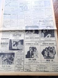 Ulus Gazetesi - 6 Mart 1950 - Peyami Safa Köşe Yazısı - Hüseyin Cahit Yalçın Köşe Yazısı - Türk İtalyan Paktı Dostluk Andlaşmasını Amerika Desteklemiyor - Türkiye'ye Dair Ürdün Kralı Abdullah'ın Dostane Demeci - Yüksek Seçim Kurulu Toplantı Halinde - Devlet Mi Özel Teşebbüs Mü Yazan Bülent Büktaş - Hemşire Nimet Yazan Azmiye Hami Güven Yazı Dizisi - Nasreddin Hoca 70 Manzum Hikaye - Yedi Sendika Bir Birlik Kuruyor - Demokrat Parti'nin Köylerdeki Propagandası - Haftanın Filmleri - Devlet Tiyatrosunda Opera Temsilleri Palyaço - Lütfi Ay - Rifat Necdet Evrimer - Necati Mağazası - Yapı Ve Kredi Bankası - Şanghaylı Kadın Yeni Sinemada - Kara Bahtım Filmi Müzik Sadettin Kaynak Şarkılar Safiye Ayla - Zehra Bomonti Aile Saz Salonunda - Eski Pikaplarınızı Luxor Otomatik Pikabı İle Değiştiriniz - Beşiktaş Takımı İstanbul Lig Şampiyonu Oldu - Futbol Hakemleri Yazan Rasim Adasal - İstanbul Puan Cetveli - Milli Takım Anketi