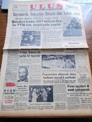 Ulus Gazetesi - 22 Şubat 1950 - Profesör Doktor Yavuz Abadan Köşe Yazısı - Bayındırlık Bakanlığı Bütçesi Dün Kabul Edildi - Şevket Adalan Tenkitlere Cevap Verdi - Şimdiye Kadar 657 Milyon Lira İle 7716 Km. Demiryolu Yaptık - Dışişleri Bakanımız Necmettin Sadak'ın Demeci Avrupa Konseyi Çok Parlak Başarıdır - Amerika Dün Bulgaristan'la Münasebeti Kesti - Fırın İşçi 8 Saat Çalışacak - İran Büyükelçiliğinde Verilen Kokteyl - Hemşire Nimet Yazan Azmiye Hami Güven Yazı Dizisi - İsmet İnönü'nün Rolü Yazan Burhan Belge - At Yarışında Doping Yapmaktan Sanık Olanlar - Marshall Yardımından Türkiye'ye Bu Yıl 44 Milyon 100 Bin Dolar Verilecek - Kızılay Hemşire Okulu 25. Yılını Kutladı - Charlie Chaplin'in (Şarlo) Aşkları Yazı Dizisi - Grekoromen Güreş Birincilikleri - Tabip Ve Eczacı Odaları İçin Kanun Tasarıları - Devlet Tiyatrosu - Çocuk Köşesi - Türkiye'nin Kıymetli Ses Sanatkarı Müzeyyen Senar Işıl Üstad Kemani Nobar Tekyay Bomonti Aile Saz Salonunda - Ege Ve Efe Sabunları