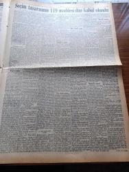 Ulus Gazetesi - 10 Şubat 1950 - Profesör Doktor Yavuz Abadan Köşe Yazısı - Seçim Kanunu Tasarısının 119 Maddesi Kabul Olundu - İçişleri Bakanı Emin Erişirgil - CHP Divanı Bu Sabah Toplanıyor - Dış Bakanımız Necmettin Sadak İstanbul'da - Askeri Yardım Bir Yıl Daha Uzatıldı - Komünistlerin Berlin Yürüyüşü Geri Kaldı - Komünistler Lübnan'da Da Faaliyet Gösteriyor - Devlet Bakanı Cemil Sait Barlas İstanbul'da - İşte Vesikası Demokrat Parti Yeniden Baskı Yapmaya Kalkıştı - Hemşire Nimet Yazan Azmiye Hami Güven Yazı Dizisi - Ankara'nın Su İhtiyacı Sağlanıyor - John Victory'ye Göre Rusların Daha Çok Uçakları Varmış -  Churchill İktidarda Gözüm Yok Diyor - Roma'daki Sanat Anıtlarına Dair - 1950 Uluslararası Liege Fuarı - Yaşar Doğu Geliyor - Türkiye Grekoromen Birincilikleri- - Resimli Tarih Mecmuası - Hornyphon Radyolarımız Geldi - Mevsimin En Büyük Müsameresi Solistler Müzeyyen Senar Işıl Sabite Tur Gülerman Muzaffer Birtan Ve Necati Tokyay - Rit Traş Sabunları - Maraş Gecesi