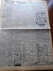 Ulus Gazetesi - 17 Şubat 1950 - Profesör Doktor Yavuz Abadan Köşe Yazısı - Büyük Millet Meclisi Yeni Seçim Kanununu Kabul Etti - Cumhurbaşkanı İsmet İnönü Savaştepe Heyetini Kabulleri Sırasında - Veremle Mücadele İçin İstanbul'da Örnek Bir Merkez Açılıyor - Seçim Kanunu Üzerine Başbakan Şemseddin Günaltay'ın Demeci - İçişleri Bakanlığı Bütçesi Çıktı - Dış Bakanımız Necmettin Sadak Dünya Durumunu İzah Etti - Ankara Boks Karması Takımı İtalyan Boksörleri İle Karşılaştı - Hemşire Nimet Yazan Azmiye Hami Güven Yazı Dizisi - Halkevlerinin Yıldönümü 19 Şubat'ta - Sümerbank Yeni Tesisler Kuruyor - Kore'deki Çetelere Yardım Ediliyor - Sanayi Bankası Dış Kredi İstiyor - Ayazağa'ya Elektrik Veriliyor - Elazığ'da Kadınlar Birliği Kuruldu - Charlie Chaplin'in ( Şarlo) Aşkları Yazı Dizisi - Ordulararası Şampiyonası - Hakemlerin Toplantısı - Türkiye'nin Yegâne Ses Sanatkarı Müzeyyen Senar Işıl Üstad Kemani Nobar Tekyay İle Bomonti Aile Saz Salonunda - Galatasaray Balosu - Bulmaca - Radyo