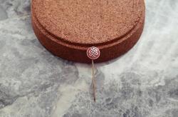 ESKİ - DÜNYA TIP ROZETİ - MADALYA ( SICAK MİNELİ MODEL ) C939