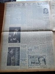 Ulus Gazetesi - 15 Nisan 1950 - Peyami Safa Köşe Yazısı - Hüseyin Cahit Yalçın Köşe Yazısı - Mareşal Fevzi Çakmak'ın Vefatından Sonra Radyoevi Önünde Olaylar - Milli Eğitim Kupası 5. Hafta Maçları - Galatasaray Fenerbahçe Maçı - Ulus Kupası Basketbol Maçları - İsveç Marshall Yardımından Kendisine Tahsis Edilen 10 Milyon Dolarlık Sağlık Malzemesini Bize Teklif Etti - Yunan Hükümeti Dün İstifa Etti - General Franco'nun Kızkardeşi Evlendi - Uçan Gölgeler Yazan Server Bedi - Kıbrıs Çiçek Balosu - Trygve Lie Yakında Moskova'ya Gidiyor - Barbaros Ve Kanuni Türbeleri Açılıyor - İzmir At Yarışları - Doğubayazıt'ın Kurtuluş Günü - Ev Kadın Moda - Resimlerle Dünya Olayları - Türkiye Maraton Birincisi Behzat Akdeniz - Van'da Hayvan Hastanesi'nin Temeli Atıldı - Türk İngiliz Müzik Festivali - Tanınmış Paris Revü Heyeti Ballet Kellenroc Gar Gazinosunda - Zehra Bilir Bomonti Aile Saz Salonunda - Hemşire Nimet Yazan Azmiye Hami Güven Yazı Dizisi - D'roja Briyantini - Ankara Pazarı Bakkaliye Mağazası