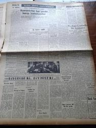 Ulus Gazetesi - 13 Nisan 1950 - Mareşal Fevzi Çakmak'ın Cenazesi Büyük Bir Merasimle Kaldırıldı - Mareşal Fevzi Çakmak'ın Tabutu Tekbirlerle Nişantaşı'ndan Eyüp'e Eller Üzerinde Taşındı - Peyami Safa Köşe Yazısı - Hüseyin Cahit Yalçın Köşe Yazısı - Başbakan Şemseddin Günaltay Zonguldak Limanı Hakkında İzahat Alıyor - Çocuk Hastanesi Törenle Açıldı - Profesör Perihan Çambel'le Bir Konuşma - Ticani Tarikatçılığı Yapmaktan Sanık Kemal Pilavoğlu - Antakya'da Su Baskını - Cumhurbaşkanı Filarmoni Orkestrası Misafiri Norman Del Mar İle Bir Mülakat - Uçan Gölgeler Yazan Server Bedi Yazı Dizisi - İnönü Ansiklopedisi Bürosu Nasıl Çalışır Yazan Agâh Sırrı Levend - Paris Fuarına İştirak Ediyoruz - Doçent Danyal Bediz Bir Konferans Verdi - Nazım Hikmet Üsküdar Cezaevine Nakledildi - Taksim'deki Büyük Opera Binası İnşaatı İçin 307 Bin Lira Ayrıldı - Ölümünün 13. Yıldönümünde Abdülhak Hamit Tarhan Yazan R. Necdet Evrimer - Yankee Paşa Yazan Edison Marshall Yazı Dizisi - Ulus Kupası Basketbol Maçları