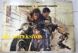 ŞİDDETLİ POLİSLER, ORİJİNAL SİNEMA AFİŞİ - VIOLENT COPS - Poliziotti violenti, 1976, FİLM AFİŞİ / POSTERİ - DEV BOY - ORİJİNAL - 140 X 100 cm EBADINDA - Original Turkish Big Size Movie Poster - Michele Massimo Tarantini, Adriano Belli, Franco Ferrini, Sauro Scavolini, Henry Silva, Antonio Sabato, Silvia Dionisio, Ettore Manni, Rosario Borelli, Calogero Caruana, Nicola D'Eramo, Daniele Dublino, Claudio Nicastro (RESTORASYONLU DÖNEM SİNEMA AFİŞİ)