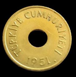 1951 Delikli 1 Kuruş Çil noktalı nadir