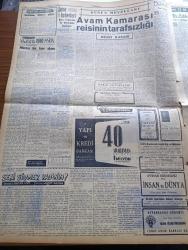 Cumhuriyet Gazetesi - 26 Aralık 1957 - Meclis İç Tüzük Tadilatını Müzakere Etti - Faik Ahmet Barutçu - Sebati Ataman - Behçet Kayaalp - Kıbrıs'ta Tedhişçilerin Tahliyesi Devam Edecek - Diyanet İşleri Reisine Makam Arabası Alınacak - Yılbaşı Hazırlıkları İlerliyor - Gaziantep'in 36. Kurtuluş Yıldönümü - Seni Sevmek Kaderim Yazan Sinclair Levis  Yazı Dizisi - 20. Asırda Hakiki Bir Robenson - Avam Kamarası Reisinin Tarafsızlığı Yazan Münci Kapani - Ingrid Bergman İle Roberto Rosselini Buluştular - Suriye Komünistlerle Aynı Yolu Takip Ediyor - Vatan Partisi İzmir'de Resmen Kapandı - Burhan Felek - Yılbaşı Gecesi Güzeller Balosu - Günün Ansiklopedisi - Devlet Tiyatrosu İstanbul'da - Rock And Roll - Türkiye Lüksemburg Ordu Maçının Tarihi Değişti - Pe Re Ja Limon Kolonyası - Beyoğluspor Emniyet Bugün Oynuyor - Fenerbahçe Bugün Kampa Giriyor - Remondini Beşiktaş'ın Antrenörü Oldu - 1959 Basketbol Şampiyonasına 34 Millet Katılmaya Karar Verdi - Vakko - Kristal Kolonyası - Niçin Orhan Şeref Apak