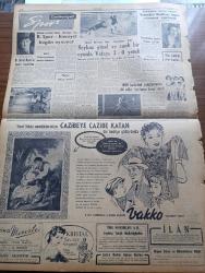 Cumhuriyet Gazetesi - 26 Aralık 1957 - Meclis İç Tüzük Tadilatını Müzakere Etti - Faik Ahmet Barutçu - Sebati Ataman - Behçet Kayaalp - Kıbrıs'ta Tedhişçilerin Tahliyesi Devam Edecek - Diyanet İşleri Reisine Makam Arabası Alınacak - Yılbaşı Hazırlıkları İlerliyor - Gaziantep'in 36. Kurtuluş Yıldönümü - Seni Sevmek Kaderim Yazan Sinclair Levis  Yazı Dizisi - 20. Asırda Hakiki Bir Robenson - Avam Kamarası Reisinin Tarafsızlığı Yazan Münci Kapani - Ingrid Bergman İle Roberto Rosselini Buluştular - Suriye Komünistlerle Aynı Yolu Takip Ediyor - Vatan Partisi İzmir'de Resmen Kapandı - Burhan Felek - Yılbaşı Gecesi Güzeller Balosu - Günün Ansiklopedisi - Devlet Tiyatrosu İstanbul'da - Rock And Roll - Türkiye Lüksemburg Ordu Maçının Tarihi Değişti - Pe Re Ja Limon Kolonyası - Beyoğluspor Emniyet Bugün Oynuyor - Fenerbahçe Bugün Kampa Giriyor - Remondini Beşiktaş'ın Antrenörü Oldu - 1959 Basketbol Şampiyonasına 34 Millet Katılmaya Karar Verdi - Vakko - Kristal Kolonyası - Niçin Orhan Şeref Apak