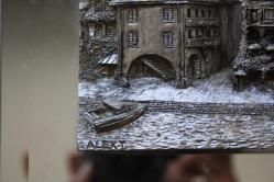 MÜKEMMEL GÜZELLİKTE KABARTMA CAM ÜSTÜNDE BAKMADAN GEÇME  (kitap raf