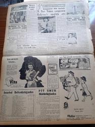 Cumhuriyet Gazetesi - 18 Ağustos 1959 - Ortadirek Yazan Yaşar Kemal Yazı Dizisi - Nadir Nadi Köşe Yazısı - Batı Almanya İktisat Bakanı Ludwig Erhard Dün Uçakla Geldi - Askerlik Süresinin Değiştirilmesi İle alakalı Çalışmalar - İzmir Enternasyonal Fuarına 19 Yabancı Firma Katılıyor - Şehir Hatları İçin Yeni 9 Vapur inşa Ettiriliyor - Hoparlör Yasağı Tatbikatı -  Irak Askeri Mahkemesinde Türkler Aleyhinde İddialar - İstanbullular Sinek İtlafına Başladılar - Dünyanın En Büyük Viyolonselisti Pablo Casals Anlatıyor Yazı Dizisi - Esat Tekeli - Cevat Fehmi Başkut - Güdümlü Mermi Atan Rus Denizaltıları - Burhan Felek Köşe Yazısı - Uluç Ali Yazan Halikarnas Balıkçısı Yazı Dizisi - Koruyucu Melekler Çizgi Roman - Amerika'nın Kutup Üssü Buzlar Altında Kuruluyor - Odeon Yeni Çıkan Plaklar - Fatma Türkan - Şemsi Yastıman - Öğretmenler Bankası Açıldı - Uludağ'a Teleferik Hattı Veya Skilifts Yapılacak - Beşiktaş Antrenör Andrea Kutik İle Mukavele Yaptı - 14. İstanbul Tenis Turnuvası - Nazmi Bari