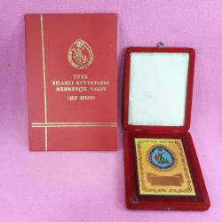 TÜRK SİLAHLI KUVVETLERİ MEHMETÇİK VAKFI KUTUSUNDA ŞİLT , ŞİLT BERATI VE TEŞEKKÜR MEKTUBU