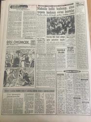 YENİ SABAH GAZETESİ 1 ARALIK 1962 YIL :25 SAYI :8521---Yeni Bütçe :12.08.494.350 lira ---R.Gümüşpala Kuvvetli  Hükümet ve Af İstiyor ---Bütçe  dün  meclise  verildi ---3 Eroin kaçakçısı idam talebiyle  yargılanıyor --Vekili görmek  istedi mani olununca öldü ----Keserle önce  karısını  ,sonra kendini  yaraladı---Tutumumuz :Siyavuşgil ---Mahalle  halkı toplanıp  zina yapan kadının  evini bastılar --Kızılay 850 fakir  aileye gıda paketleri  dağıttı --Çengi yüzünden iki köy  halkı kavga etti --Jamos Mason  son günlerde gençleşiverdi -----Sinema :Büyük Aşk Hikayesi Yusuf ile Züleyha --Göksel Aksoy  Yalnızlar için  filminin  Samsun Galasına Gitti - Milli Takımımızın  yarın ki İtalya maçına hazır ---Puppo :İtalya Türkleri küçümsemenin  hata olduğunu  öğrenecektir diyor ----Fabbri ,ikinci  Vittorio  Pozzo olmak istiyor ---Turgay :Özcan 'a  güveniyorum  dedi --