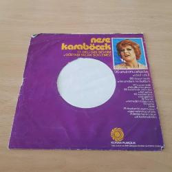 Neşe Karaböcek - Deli Gibi Sevdim & Gözyaşı Yalan Söylemez - 45'lik ( Sadece Kapak )