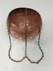 Eskilerden Askılı Yuvarlak Kasa Bakır Çiçeklik