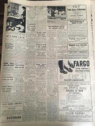 YENİ SABAH GAZETESİ  7 HAZİRAN 1959-Istanbul’lunun kira derdi-Menderes Atlantik Kongresine Bir Mesaj Gönderdi--Şiddetli yağmurlar bazı  yerlerde afet halini aldı ---Bazı ihraç mallarına verilen prim  artacak --Başvekalete mühim  bir toplantı  yapıldı --Alman emvalinin  iadesi büyük  memnuniyet yarattı ---Güney Amerika da büyük  karışıklıklar oluyor ---Başvekili  tedavi eden  doktor  ve  eşi geliyor ---Ziya Paşanın Rüyası :Siyavuşgil --Et meselesinin  halli için  narhın kalkınması  isteniyor ---Cenevre Konferansı  Son Safhasına Geldi ---Arnavutluk ve Bulgaristan  da Rusya roket  üsleri tesis edecek ---Dün bir  mensucat  fabrikası daha 80 işçisine  yol verdi --Bir  katil 6 yıl  hapis yatacak --Amerika da  staj  gören altı polisimiz taltif  edildi ---Mamie Van Doren Mücadeleden  Galip Çıktı ---Galatasaray  Grup Şampiyonu --Molnar ,Fenerbahçe antrenörlüğünden  dün  gece  istifa etti --Fenerbahçe -İstanbul Spor Karagümrük -Adalet  oynuyor ---Kırkpınar  güreşleri  bugün  sona eriyor --