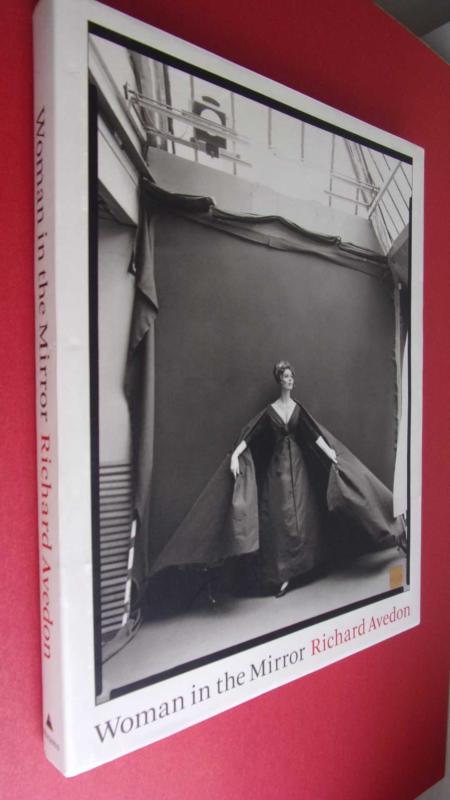 Woman in the Mirror / Richard Avedon（For National Book