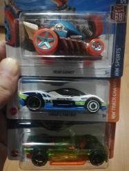 Hot wheels 3 lü set metal model araba koleksiyon dekor hediye nostalji tasarım süs hobi eğlence vintage aksesuar retro 1.64 ölçekli araçlar