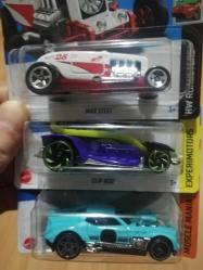 Hot wheels 3 lü set metal model araba koleksiyon dekor hediye nostalji tasarım süs hobi eğlence vintage aksesuar retro 1.64 ölçekli araçlar