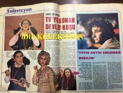 Ses Haftalık Aktüalite Sinema Tiyatro Müzik ve Gençlik Mecmuası Dergisi - 25 ARALIK 1976 - Sayı: 52 - NÜKHET DURU - PERRAN KUTMAN - MERAL ORHONSOY - CÜNEYT ARKIN, TÜRKAN ŞORAY - HAKAN BALAMİR - MAHMUT CEVHER - GÜNEY DORMEKS REKLAMI - MÜJDE AR - AHMET SEZERAL - SEAN CONNERY - AHMET ÖZHAN, ZEKİ MÜREN, BÜLENT ERSOY, EMEL SAYIN - BAŞAK DOĞRU - NAHİDE ŞERBET - ERIC CLAPTON - CÜNEYT ARKIN & BETÜL ARKIN NEVRESİM LALE REKLAMI - CEM KARACA - ATİLLA ATASOY - ÖMÜR GÖKSEL - SEYYAL TANER - ŞENAY - İSKENDER DOĞAN - BORA AYANOĞLU - NECLA NAZIR - FATMA GİRİK - NİL BURAK - TURSİL 1970'LER REKLAMI - NECCHI DİKİŞ MAKİNESİ REKLAMI - 32 SAYFA