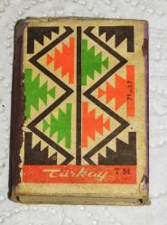 17624-TÜRKAY KİBRİT-KİLİM DESENİ*KISMEN DOLU*KENDİ ORJİNAL KİBRİTLERİDİR**