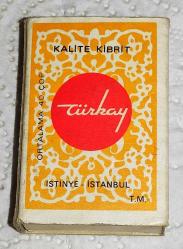 17627-TÜRKAY KİBRİT-KİLİM DESENİ*KISMEN DOLU*KENDİ ORJİNAL KİBRİTLERİDİR**