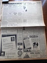Cumhuriyet Gazetesi - 20  Ağustos 1959 - Ortadirek Yazan Yaşar Kemal Yazı Dizisi - Uluç Ali Yazan Halikarnas Balıkçısı Yazı Dizisi - Nadir Nadi Köşe Yazısı - Türk Lideri Rauf Denktaş - Kıbrıs'ta Türk Yunan İhtilafı Genişliyor - Amerikalı Şarkıcı Frank Sinatra Ankara'da Bir Gece Kaldı -  Ford Türkiye'de Montaj Fabrikası Kuracak - Araplar Türk Sigara ve Tütününü Boykot Edecekler - Tevfik Fikreti Anarken Yazan Hasan Ali Yücel - Dünyanın En Büyük Viyolonselisti Pablo Casals Anlatıyor - Burhan Felek Köşe Yazısı - Aziz Nesin'in Yeni Romanı Saçkıran Çıktı - Doğumlar İçin Feza Kostümü - Bağdad Paktı'nın Yeni Adı Merkez Anlaşma Teşkilatı Oldu - Yüzbaşı Salih Tekin Ve Yüzbaşı Haki Tanyu'nun Yüzmedeki Başarısı - Galatasaray Dünkü Maçta Beyoğluspor'u  Yendi - Atletizm Ajanı Mustafa Türkün Kızdım İntihar Edeceğim Dedi - 14. İstanbul Tenis Turnuvası - Kızılay Otomobil Piyangosu - Parker Quink Mürekkebi - Ece Zeytinyağları -  İzmir Fuarı Açılıyor - Irak'ta 6 İdam Kararı