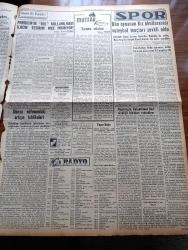 Yeni İstanbul Gazetesi - 12 Ocak 1956 -  Profesör Doktor Yavuz Abadan Köşe Yazısı - Kahire Mihveri Ürdün'e Mali Yardım Teklif Etti -  Üç Eski Vekil Hakkında Dün Meclis Tahkikatı Açıldı - Merih'li Kadın Tokyo'da - Adnan Menderes Şubat'ın İlk Haftasında Pakistan'a Gidecek - İstanbul Valisi Ve Belediye Reisi Fahrettin Kerim Gökay Zeynep Kamil Hastanenin İnşaatını Gezdi - Yeni Belediyeler Kanunu Tasarısı Büyük Millet Meclisi'ne Sevkediliyor - Marcus Antonius Çeviren Halide Edip Adıvar Yazı Dizisi - Otelcilik Kralı Edward Gold Smith İstanbul'da Tetkikler Yapıyor - Sıtkı Yırcalı - Hasan Polatkan - Fatin Rüştü Zorlu - Milli Müdafaa İşçilerine İntibak Zammı - 7000 Kızıl Çin Ve 2000 Amerikan Uçağı Pasifikte Karşı Karşıya - Tarhan Toker - Almanya'nın Radyo İhracatı - Penisilin'in Bol Kullanılması İlacın Tesirini Hiçe İndiriyor - Büyük Güreşçimiz Yaşar Doğu'nun  Tehlikeyi Atlatması Üzerine Mevlit Okunuyor - Fenerbahçe Ordu Takımını Üstün Bir Oyun Göstererek 3 1 Mağlup Etti -  Halanın Mirası Oyunu