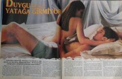 HÜRRİYET GAZETESİ-HÜRRİYET MAGAZİN-MAGAZİN DERGİ-21 EMMUZ-27 TEMMUZ-1991-SAYI:16-KAPAK-FOTOĞRAF-RÖPORTAJ-SES DUVARLARINDA ÇARPIŞANLAR-DUYGU YATAĞA GİRMİYOR-MODANIN 10 TANRIÇASI-ÇİĞDEM TUNÇ-MODANIN 10 TANRIÇASI-BEYİN CİNSİYETİ-PRENSES DİANA-OSMANLIDA MUZIR-YENİ BULUŞLAR-DUYGUSUZ SEKS-TENTEN'İN HAYATI-FOÇA-İZMİR-YEMEK TARİFLERİ-HIRS-ŞARKI SÖZLERİ-SANAT-BEKARLARA NOTLAR-SES DUVARINDA ÇARPIŞANLAR-SÜPER CONCORDE-2 TEKERLEKLİ PATEN-CLAUDİA SCHİFFER-CHRİSTY TURLINGTON-CINDY CRAWFORD-TATJANA PATITZ-MONICA BELLUCCI-IMAN-LINDA EVANGELISTA-STEPHANIE SEYMOUR-NAOMI CAMPBELL-CARRE OTIS-ECE ÖZALTAY-KEMAL ÖZALTAY-NEŞE ERBERK-ARZU SABANCI-ÖZCAN SABANCI-MADONNA-NÜKHET DURU-PET SHOP BOYS-NEJAT ALP-HÜNER ÇOŞKUNER