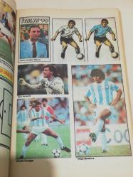 İtalya 90 dünya kupası öncesi takım tanıtım kitapçıkları 2. Cilt li set. Hot wheels 86 toyota 88 honda cr 90 honda civic 91 mazda metal model araba set koleksiyon dekor hediye nostalji tasarım süs hobi eğlence vintage aksesuar promosyon reklam Hediyelik dekorluk retro minyatür diorama ölçekli araçlar futbol Maradona Bebeto Klinsmann arjantin Almanya Brezilya