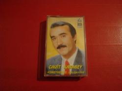 CAVİT KARABEY KISMETİNE KÜS VARLIĞIN YETER KAĞIT BASKI ESKİ BANDROL KASET(Açıklamayı Okuyunuz)