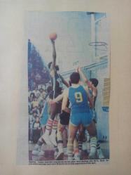 5 Ekim 1981 - Beşiktaş - Taçspor basketbol karşılaşmasında tacı ...