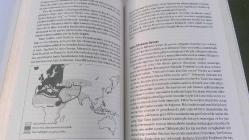 Sapiens : Hayvanlardan Tanrılara  / İnsan Türünün Kısa Bir Tarihi