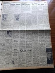 Yeni İstanbul Gazetesi - 5 Şubat 1956 - Karakış Bütün Şiddetiyle Bastırdı - Avrupa'da Soğuktan Ölenlerin Sayısı 100 - Askeri Birliklere Ve Polise Hazırol Emri Verildi Boğazda Mayın Görüldü - İngiltere Kraliçesi Elizabeth Şahane Tuvaleti İle - Demokrat Parti Haysiyet Divanının Hamit Şevket İnce Hakkında Ağır İthamları - Cemal Kıpçak Haysiyet Divanına Sevkedildi - Gog Yazan Giovanni Papini Yazı Dizisi -  Belediye Zabıtası Polisten Ayrılacak - Yılan Hikayesine Dönen Elektrikli Trenin Arızası Yakında Çözülecek - Gizli Vazife Aşk Ve Macera Romanı Yazı Dizisi - Türk Bulgar Hudut Taşları Düzeltilecek - Ahlak Dersleri Hakkında Sözlü Soru - Kuveyt Emiri Şeyh Abdullah Geçen Yıl Petrolden 75 Milyon İngiliz Kazandı - Çocuk Sayfası - Pazar Konuşması Yazan Baydar Derler - Müzik Kronikleri Yazan Fikret Çiçekoğlu - Ankara İstanbul Radyosu Programı - 1956 Bahar Ve Yaz Kreasyonları - Basketbol Lig Maçlarına Bugün İTÜ Salonunda Devam Edilecek - Tiyatro Kronikleri - Macar Futbolcuları Taksim'de