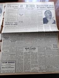 Yeni İstanbul Gazetesi - 15 Ocak 1956 - Profesör Doktor Yavuz Abadan Köşe Yazısı - Marcus Antonius Çeviren Halide Edip Adıvar Yazı Dizisi - Mareşal Tito'nun Bağdad Paktına Hücumları Dikkati Çekti - Birleşmiş Milletler Genel Sekreteri Perşembe Günü İstanbul'a Geliyor - Adnan Menderes İstanbul'da - Komisyonda Milli Müdafaa Bütçesi Görüşüldü - Hürriyet Partisi İstanbul'da Dün Resmen Faaliyete Geçti - Telefonlarda Bakım Ve Kira Ücreti Kaldırıldı - Radniçki Takımı Adalet'i 2 0 Yendi - Esrar Satıcısı Koskalı Kardeşler Yakalandı - 300 Ton Torik Balığı Merasimle Denize Döküldü - Vali Fahrettin Kerim Gökay'ın 6 7 Eylül Hadiselerine Dair Mektubu - Büyük Atatürk Meclisi Kurulması Üzerine Başvuru - General De Gaulle Yakında Bir Manastıra Kapanacak - Dünyaca Ünlü Rejisör Roberto Rosselini Türkiye'ye Geliyor - Şair Ressam Sandor Torday - Sanat Ve Edebiyat - Celal Sılay - Musset'ye Göre Şairin Toplum Karşısında Durumu - Sabahattin Kudret Aksal - Büyük Bestekar Mozart'ın 200. Doğum Yılı - Beşiktaş