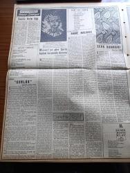 Yeni İstanbul Gazetesi - 15 Ocak 1956 - Profesör Doktor Yavuz Abadan Köşe Yazısı - Marcus Antonius Çeviren Halide Edip Adıvar Yazı Dizisi - Mareşal Tito'nun Bağdad Paktına Hücumları Dikkati Çekti - Birleşmiş Milletler Genel Sekreteri Perşembe Günü İstanbul'a Geliyor - Adnan Menderes İstanbul'da - Komisyonda Milli Müdafaa Bütçesi Görüşüldü - Hürriyet Partisi İstanbul'da Dün Resmen Faaliyete Geçti - Telefonlarda Bakım Ve Kira Ücreti Kaldırıldı - Radniçki Takımı Adalet'i 2 0 Yendi - Esrar Satıcısı Koskalı Kardeşler Yakalandı - 300 Ton Torik Balığı Merasimle Denize Döküldü - Vali Fahrettin Kerim Gökay'ın 6 7 Eylül Hadiselerine Dair Mektubu - Büyük Atatürk Meclisi Kurulması Üzerine Başvuru - General De Gaulle Yakında Bir Manastıra Kapanacak - Dünyaca Ünlü Rejisör Roberto Rosselini Türkiye'ye Geliyor - Şair Ressam Sandor Torday - Sanat Ve Edebiyat - Celal Sılay - Musset'ye Göre Şairin Toplum Karşısında Durumu - Sabahattin Kudret Aksal - Büyük Bestekar Mozart'ın 200. Doğum Yılı - Beşiktaş