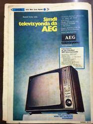 Ses Haftalık Aktüalite Sinema Tiyatro Müzik ve Gençlik Mecmuası Dergisi - 7 EYLÜL 1974 - Sayı: 37 - FATMA GİRİK - JÜLİDE GÜLİZAR - KADİR İNANIR EVLENMEK İSTİYOR - ANTALYA FİLM ŞENLİĞİ 1974 - NECLA NAZIR - HAKAN BALAMİR, AYTAÇ ARMAN, YALÇIN GÜLHAN - EDİZ HUN - JÜLİE EGE - SOPHIA LOREN - ARSEN LÜPEN - JÜLİDE GÜLİZAR - SALİH KIRMIZI POSTER - SERDAR GÖKHAN - AYHAN IŞIK - DEAN MARTIN - TERRY JACKS - RUHAN DENİZ - TOM JONES - NİLÜFER - İLHAN İREM - TANJU OKAN - JOHN LENNON - LEYLA KENTER - FERDA BÜYÜKGÜNEŞ - AEG TÜPLÜ TELEVİZYON REKLAMI - POSTERLİ 32 SAYFA TAM TAKIM DERGİ