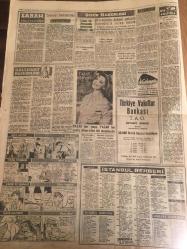 YENİ SABAH GAZETESİ 21 ARALIK 1959 YIL :22 SAYI : 7422---Ara seçimi yapılması  ihtimali  ortaya çıktı ---Türk  basın rejimi tenkid  ediliyor ---Şah  ile Farah  bugün  evleniyor ----Urla da ki  seçimde iki gazeteci  dövüldü ----Otomobil için 3 milyon  dolarlık  ek kota  çıkıyor --Doğu -Batı  Zirve Toplantısı Nisan da ----Erzurum CHP Kongresi Sakin Geçti ----Tiyatroyu  Kalkındırma : Siyavuşgil ---Sinemalar ,Tiyatrolar ,Radyo Programcıları ---Yalman 'ın  hafta içinde dönmesi bekleniyor ---1959 yılının en önemli hadisesi olarak  Krutçef  'in  Amerika yı ziyareti  seçildi --Bursa da  bir Uludağ  var ---Komünist Çin dün Kemoy a ateş açtı ---Japon atom  alimi sakata ortaya yeni bir teori   attı ---Polatkan  tenkidlere  cevap verdi ---NACI ile MOLNAR münakaşa  ettiler --Lucıano  :Yorgunuz ama  kazanacağız  dedi ---Beykoz ,Ş .Hilali  3-2 mağlup  etti ---Feriköy :1 A.Ordu : 0 Göztepe , İ.Spor dan bir puan aldı : 0-0---Adalet  mağlup ---Basketbol da Galatasaray  dün  güç  galip geldi ---