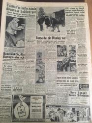 YENİ SABAH GAZETESİ 21 ARALIK 1959 YIL :22 SAYI : 7422---Ara seçimi yapılması  ihtimali  ortaya çıktı ---Türk  basın rejimi tenkid  ediliyor ---Şah  ile Farah  bugün  evleniyor ----Urla da ki  seçimde iki gazeteci  dövüldü ----Otomobil için 3 milyon  dolarlık  ek kota  çıkıyor --Doğu -Batı  Zirve Toplantısı Nisan da ----Erzurum CHP Kongresi Sakin Geçti ----Tiyatroyu  Kalkındırma : Siyavuşgil ---Sinemalar ,Tiyatrolar ,Radyo Programcıları ---Yalman 'ın  hafta içinde dönmesi bekleniyor ---1959 yılının en önemli hadisesi olarak  Krutçef  'in  Amerika yı ziyareti  seçildi --Bursa da  bir Uludağ  var ---Komünist Çin dün Kemoy a ateş açtı ---Japon atom  alimi sakata ortaya yeni bir teori   attı ---Polatkan  tenkidlere  cevap verdi ---NACI ile MOLNAR münakaşa  ettiler --Lucıano  :Yorgunuz ama  kazanacağız  dedi ---Beykoz ,Ş .Hilali  3-2 mağlup  etti ---Feriköy :1 A.Ordu : 0 Göztepe , İ.Spor dan bir puan aldı : 0-0---Adalet  mağlup ---Basketbol da Galatasaray  dün  güç  galip geldi ---