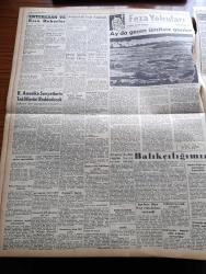 Zafer Gazetesi - 26 Mart 1958 - Ankara'da İmar Faaliyeti Tekrar Süratlendirildi - Avni Halidi Bağdat Paktı Her Zamandan Kuvvetlidir - Ziraat Bankası Tarafından Açılan Kredilerle Balıkçılığımız Kalkındırılıyor - Bozkurt Un Fabrikası Dün Tamamen Yandı - Pilotumuz Hasan Tanrıöver Şehit Düştü - Elizabeth Taylor Kocasının Cenaze Töreninde Bulundu - Ramazan Musahabeleri - Misket Yazan Münir Müeyyet Bekman Yazı Dizisi - Radyo Ve Haberler Yazan Hikmet Münir Ebcioğlu - Aşkolsun Yoldaş Yazan Ragıp Akyavaş - Devlet Su İşleri Toplantısında Süleyman Demirel'in Konuşması - 1957 Yılının En İyi Filmi Seçildi - Seksen Günde Devri Âlem - Endonezya'da Dahili Harp - Feza Yolcuları Yazan Tevfik Sungur Yazı - Eoka İngilizlere Karşı Topyekûn Savaş Açacakmış - Ege Spor Sitesi Proje Müsabakası Sona Erdi - Bugün Bu Gece Nereye Gitmeli - Göteborg Son Maçını Dün Galatasaray'la Oynadı - Ozan Kupası Boks - Sadri Usoğlu Dün Basın Toplantısında Bulunamadı - Sabah Keyfi Yazan Necdet Rüştü Efe - Metin Oktay