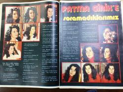 Ses Haftalık Aktüalite Sinema Tiyatro Müzik ve Gençlik Mecmuası Dergisi - 21 ŞUBAT 1976 - Sayı: 8 - GÜLŞEN BUBİKOĞLU - TÜRKAN ŞORAY - LALE ORALOĞLU - KADİR İNANIR - FATMA GİRİK - ORKİD 1970'LER REKLAMI - FÜSUN ÖNAL - LEVENT KIRCA - SEVİNÇ YEMİŞÇİ - ERDOĞAN ÇİFTLER - ŞABAN KARATAŞ - ENİS FOSFOROĞLU - RAMA YAĞ 1970'LER REKLAMI - GÜNEŞ TECELLİ - AYHAN IŞIK - HÜLYA KOÇYİĞİT - FATMA GİRİK - HAKAN BALAMİR - CÜNEYT ARKIN - FİLİZ AKIN - SANA MARGARİN 1970'LER REKLAMI - FAYE DUNAWAY - ESİN ŞENTÜRK - ALAIN DELORME - OMO 1970'LER REKLAMI - NEJAT UYGUR BÜYÜK BOY POSTERİ - POSTERLİ 32 SAYFA TAM TAKIM DERGİ