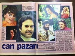 Ses Haftalık Aktüalite Sinema Tiyatro Müzik ve Gençlik Mecmuası Dergisi - 21 ŞUBAT 1976 - Sayı: 8 - GÜLŞEN BUBİKOĞLU - TÜRKAN ŞORAY - LALE ORALOĞLU - KADİR İNANIR - FATMA GİRİK - ORKİD 1970'LER REKLAMI - FÜSUN ÖNAL - LEVENT KIRCA - SEVİNÇ YEMİŞÇİ - ERDOĞAN ÇİFTLER - ŞABAN KARATAŞ - ENİS FOSFOROĞLU - RAMA YAĞ 1970'LER REKLAMI - GÜNEŞ TECELLİ - AYHAN IŞIK - HÜLYA KOÇYİĞİT - FATMA GİRİK - HAKAN BALAMİR - CÜNEYT ARKIN - FİLİZ AKIN - SANA MARGARİN 1970'LER REKLAMI - FAYE DUNAWAY - ESİN ŞENTÜRK - ALAIN DELORME - OMO 1970'LER REKLAMI - NEJAT UYGUR BÜYÜK BOY POSTERİ - POSTERLİ 32 SAYFA TAM TAKIM DERGİ
