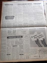 Zafer Gazetesi - 18 Ekim 1959 - Başvekil Adnan Menderes Bugün İstanbul'a Geliyor - Ham Afyon Alım Fiyatı Belli Oldu - General Marshall Vefat Etti - Etna Yanardağı Lav Kusuyor - Olimpiyat Oyunları - Savunma Endüstrimiz Yeni Tesislere Kavuşuyor - Tıp Fakültesi İmtihanları İptal Edildi - Büyük Kumar Yazan Thomas R. Costain Yazı Dizisi - Birinci Türk Sanatları Kongresi Yarın Açılıyor - Devlet Operası Umum Müdürü Necil Kazım Akses Dün Vefat Etti - Kruşçev'e Göre Amerika'da Tek Kırmızı Otomobil - Amerika'da Çelik Grevi Doksan Dördüncü Gününde - Avusturya Mülteci Yılının Açılışı - Sing Seng'de Baş Gardiyanının Not Defterinden Yazan Johny J. Sheehy Yazı Dizisi - Güreşçilerimiz Yedi Sıklette Galip Geldi - At Yarışları Dünkü Neticeler - Gençlerbirliği 3 Vefa 0 - Fenerbahçe 3  Hacettepe 1 - İzmir Milli Lig Maçları - At Yarışları Tahminleri -  Adalet 2  Karşıyaka 1 - İzmirspor 1 Beykoz 1 - Türkiye Emlak Kredi Bankası -  Ziraat Bankası - Amerika'ya Rusya'ya Sert Bir Nota Verdi - Eroin Şebekesi