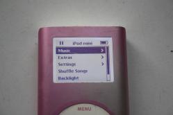 İPOD A1051 Apple iPod mini 2nd Generation Pink (4 GB) SORUNSUZ DETAYLAR ACIKLAMADA (TEKNIK MAVI KUTU