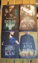 Karındeşen Jack Serisi- Gölge ve Kan / Kül ve Kan / Büyü ve Kan / Ateş ve Kan (4 Kitap Ciltli Set)