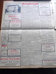 Zafer Gazetesi - 11 Nisan 1954 - Atatürk'ü Milletçe Andık - Anıtkabir'de Dünkü Tören - İlk Büyük Kimya Tesisi - İran Eski Dışişleri Vekili Hüseyin Fatimi Dün Kurşuna Dizildi - Oramiral Arthur Radford Dün Başvekilimiz Adnan Menderes Tarafından Kabul Edildi - Le Monde Gazetesi Türkiye Hür Bir Avrupa Fikrinin Mürevvicidir - Basın Hürriyeti Davası Var Mıdır - Mümtaz Faik Fenik Köşe Yazısı - Öğretmenler Bankası - Ayın Ondördü Yazan Refik Halid Karay Yazı Dizisi - Orhan Seyfi Orhon Köşe Yazısı - 4 Senede 800 Adet Köprü İnşa Edildi - Ömer Sanaç - Doğu Almanya Halkı Ayaklanıyor - Atatürk'ün Hayatı Yazan Enver Behnan Şapolyo - Uçan Daire Gördüm Yazan Adviye Fenik - Anıtkabir'den Resimler - Alın Yazısı Oynayan Gina Lollobrigida Resimli Roman - Türkiye Mısır Milli Maçı Oynanacak Mı - Marlon Brando 'yu Nişanlısı Anlatıyor - Derya Kabadayıları Yazan Sadi Karsel Yazı Dizisi - Ankara İzmir Temsili Maçı - Cemiyet Hayatı - Romeo Ve Jüliet 1954  Yazan Reinhard Fedumann Yazı Dizisi - Sümerbank