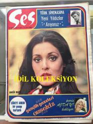Ses Haftalık Aktüalite Sinema Tiyatro Müzik ve Gençlik Mecmuası Dergisi - 14 ŞUBAT 1976 - Sayı: 36 - NECLA NAZIR - CÜNEYT ARKIN BÜYÜK BOY POSTER - AJDA PEKKAN - KADİR İNANIR - GÜLŞEN BUBİKOĞLU - FÜSUN ÖNAL - MİNE MUTLU - VİLDAN GÜLGEN - MELİH GÜLGEN - FİLİZ AKIN - LOPHIA LOREN - ROBERT REDFORD - AYTAÇ ARMAN - HÜLYA KOÇYİĞİT - HAKAN BALAMİR - BARIŞ MANÇO - GÖNÜL YAZAR - BÜLENT ERSOY - ABBA - ŞENAY - AHMET ÖZHAN - ESMERAY - CEM KARACA - SANA MARGARİN 1970'LER REKLAMI - POSTERLİ 32 SAYFA TAM TAKIM DERGİ