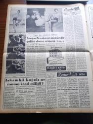 Zafer Gazetesi - 7 Aralık 1954 - Mümtaz Faik Fenik Köşe Yazısı - Adalete Karşı Nümayiş Olamaz - Hüseyin Cahit Yalçın'ın Mahkumiyeti - Fethi Çelikbaş Dün İstifa Etti İşletmeler Vekilliğine Samed Ağaoğlu Getirildi - Adliye Vekili Osman Şevki Çiçekdağ'ın Mecliste Verdiği İzahat - Dul Yetimlere De Maaş Bağlanması İsteniyor - Bedii Faik Dün Tahliye Edildi - Seyhan Barajına Malzeme Geldi İnşaat Hızlı İlerliyor - Kapalı Çarşı Yeni Bir Yangın Tehlikesi Atlattı - Pzifer İlaç Firması Kızılay'a Tetracyn Teberru Etti - Yahya Kemal Yazan Orhan Seyfi Orhon Köşe Yazısı - Ayın Ondördü Yazan Refik Halid Karay Yazı Dizisi - Atatürk'ün Ankara'ya İlk gelişi - Kral Emmanuel'in Serveti Paylaştırıldı - Kızılların Öldürdüğü Türk Spikeri Abdurrahman Fat Ali Bey - Hür Avrupa Radyosu Ruslara Hücum Ediyor - Yeni Bir Cinsiyet İlahesi Kim Novak - İskambil Kağıdı Ne Zaman İcad Edildi -  Romeo Ve Jüliet 1954  Yazan Reinhard Fedumann Yazı Dizisi - Atletizm Federasyonu Balkan Oyunları İçin 8 Komite Kurdu - Edison Ampul