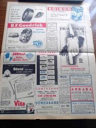 Zafer Gazetesi - 7 Aralık 1954 - Mümtaz Faik Fenik Köşe Yazısı - Adalete Karşı Nümayiş Olamaz - Hüseyin Cahit Yalçın'ın Mahkumiyeti - Fethi Çelikbaş Dün İstifa Etti İşletmeler Vekilliğine Samed Ağaoğlu Getirildi - Adliye Vekili Osman Şevki Çiçekdağ'ın Mecliste Verdiği İzahat - Dul Yetimlere De Maaş Bağlanması İsteniyor - Bedii Faik Dün Tahliye Edildi - Seyhan Barajına Malzeme Geldi İnşaat Hızlı İlerliyor - Kapalı Çarşı Yeni Bir Yangın Tehlikesi Atlattı - Pzifer İlaç Firması Kızılay'a Tetracyn Teberru Etti - Yahya Kemal Yazan Orhan Seyfi Orhon Köşe Yazısı - Ayın Ondördü Yazan Refik Halid Karay Yazı Dizisi - Atatürk'ün Ankara'ya İlk gelişi - Kral Emmanuel'in Serveti Paylaştırıldı - Kızılların Öldürdüğü Türk Spikeri Abdurrahman Fat Ali Bey - Hür Avrupa Radyosu Ruslara Hücum Ediyor - Yeni Bir Cinsiyet İlahesi Kim Novak - İskambil Kağıdı Ne Zaman İcad Edildi -  Romeo Ve Jüliet 1954  Yazan Reinhard Fedumann Yazı Dizisi - Atletizm Federasyonu Balkan Oyunları İçin 8 Komite Kurdu - Edison Ampul