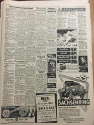 YENİ SABAH GAZETESİ 27 ŞUBAT 1960 YIL :22 SAYI :7540---İnönü 'nün masuniyeti  kaldırılmak  isteniyor ---Bütçe  görüşmeleri dün gürültülü geçti ---Margaret  nişanlandı --Politika da sıklet  merkezi  İstanbul ve İzmir e  kayıyor ---Stefan Zweig Sergisi : Siyavuşgil ---Sinemalar ,Tiyatrolar ,Radyo Programcıları ---Bir  uçak düştü 26 kişi öldü 26 kişi kurtuldu ---Denizcilik Bankası 324 Milyon Lira Borçlandı --Bağdat da dün 17 kişi  idama mahkum oldu --Sinema : Yine Güneş Doğar ,Bükreş Borjiya ,Kralın Fedaisi --Fenerbahçe ,Adaleti i Farklı Yenebilir ---Galatasaray Transfer Yapmayacak  Futbolculara Mükafat Verecek ----Real Madrid Nice Maçı Televizyonla Yayınlanıyor --Ordu Takımı 2 Mart ta Gidiyor --Basketbol da Fenerbahçe Moda Spor karşı karşıya ---Spor -Toto 19 Mart ta Başlıyor ---Meclis ten Fıkralar --
